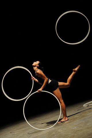 Aleksandra Savina: Juggling Artistin